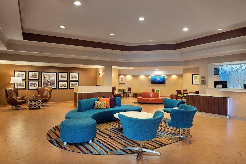 Foto de las zonas nobles de Hotel Fairfield by Marriott Anaheim Resort