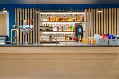 Foto de los servicios de Holiday Inn Express Cambridge West - Cambourne, an IHG Hotel
