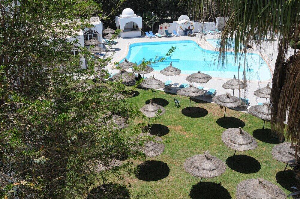 Services - Hotel Menara