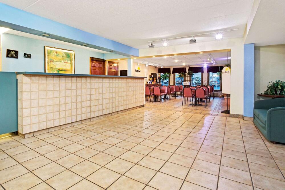 Foto de las zonas nobles de Hotel Days Inn by Wyndham Sharonville
