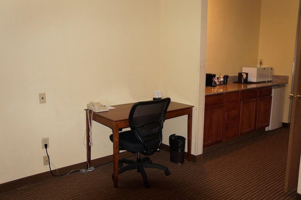 Foto de una habitación de Hotel Best Western Executive Suites - Columbus East