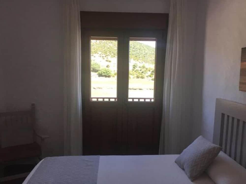 Foto de una habitación de Hotel Almadrabeta