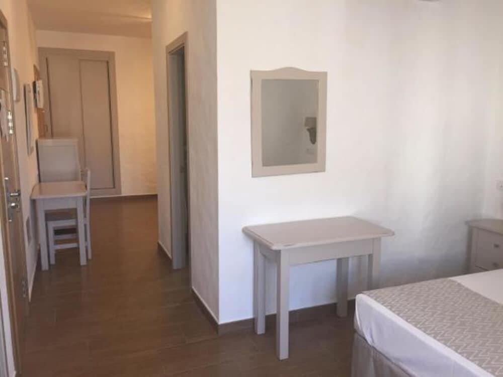 Foto de una habitación de Hotel Almadrabeta
