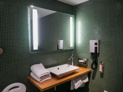 Foto del baño de Hotel Mercure Poitiers Centre