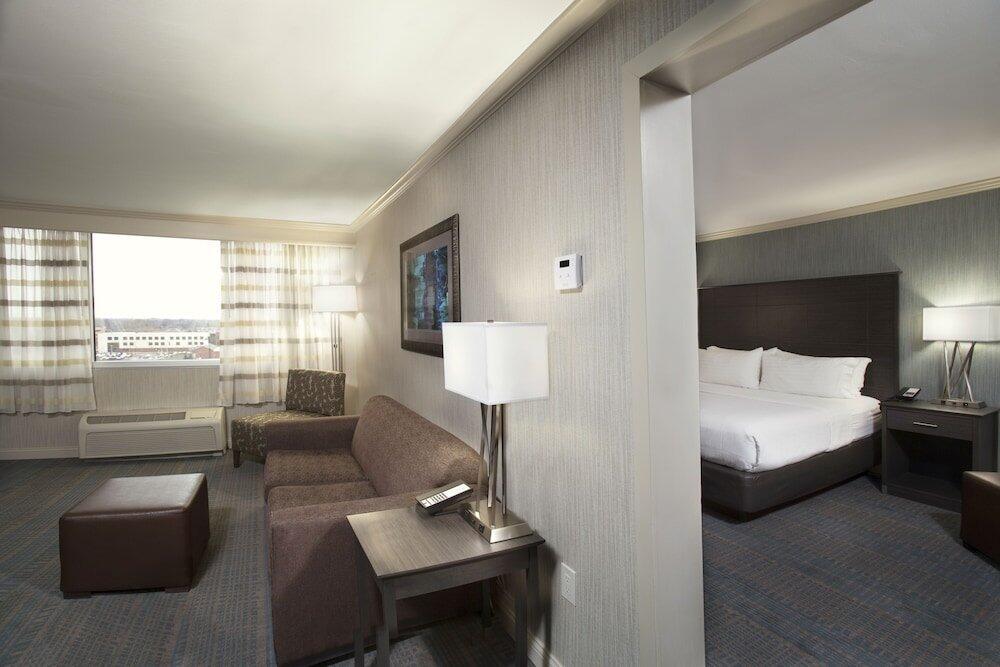 Foto de una habitación de Holiday Inn Columbus Dwtn-Capitol Square, an IHG Hotel