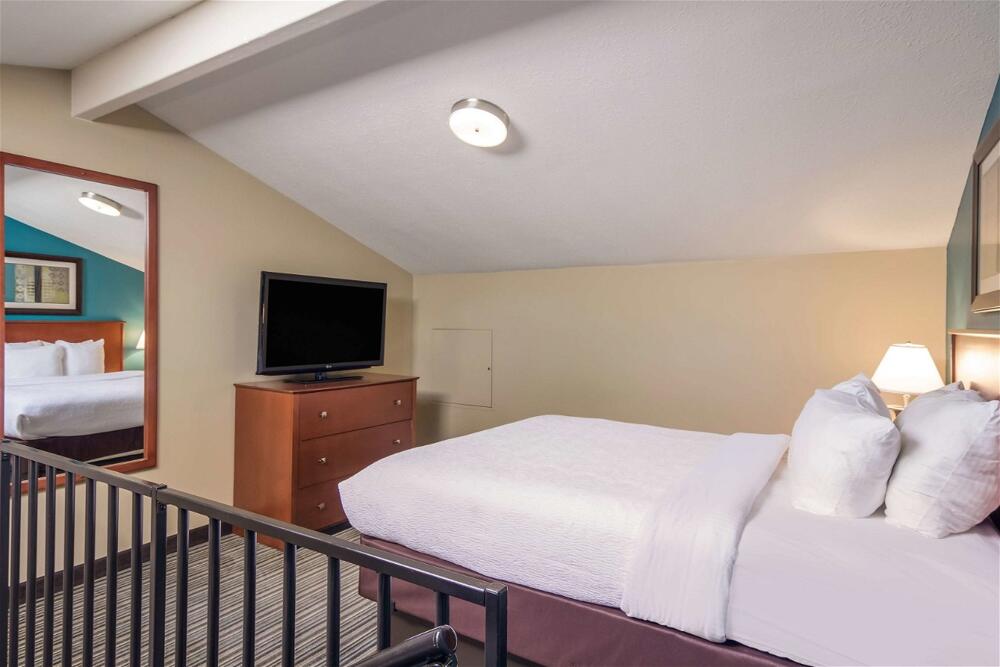 Room – Hotel Best Western Plus Traverse City