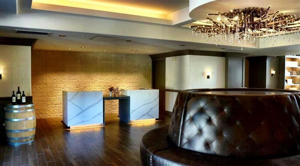 Foto de las zonas nobles de River Terrace Inn, a Noble House Hotel