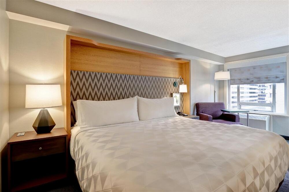 Foto de una habitación de Holiday Inn - Ottawa Dwtn - Parliament Hill, an IHG Hotel