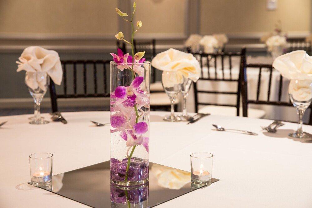 Foto de restauración de Hotel Ramada Plaza by Wyndham Chicago North Shore