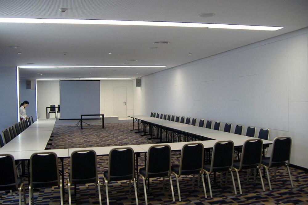 Foto general de Axis Viana Business &amp;amp; SPA Hotel