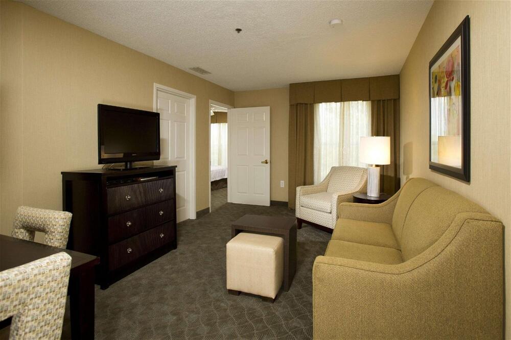 Foto de una habitación de Hotel Homewood Suites by Hilton Alexandria