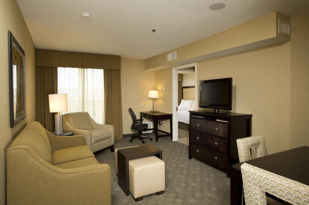 Foto de una habitación de Hotel Homewood Suites by Hilton Alexandria