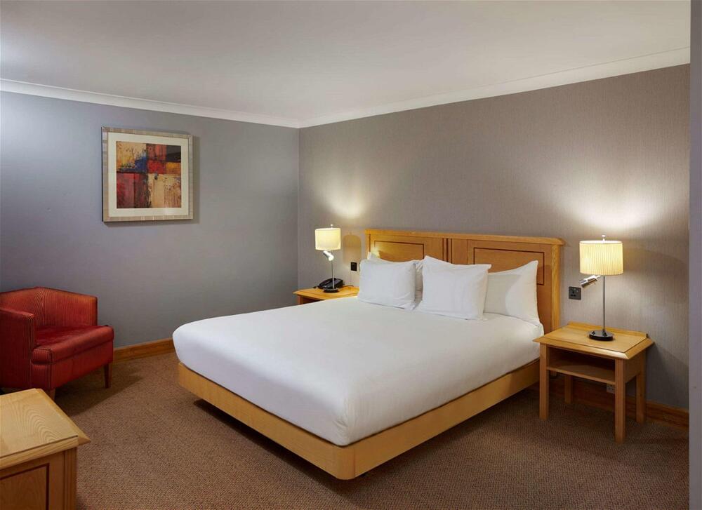 Foto de una habitación de Hotel DoubleTree by Hilton Swindon