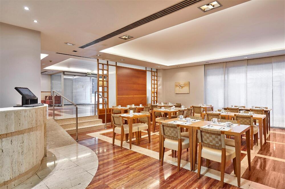 Foto de restauración de Hotel Exe Mitre