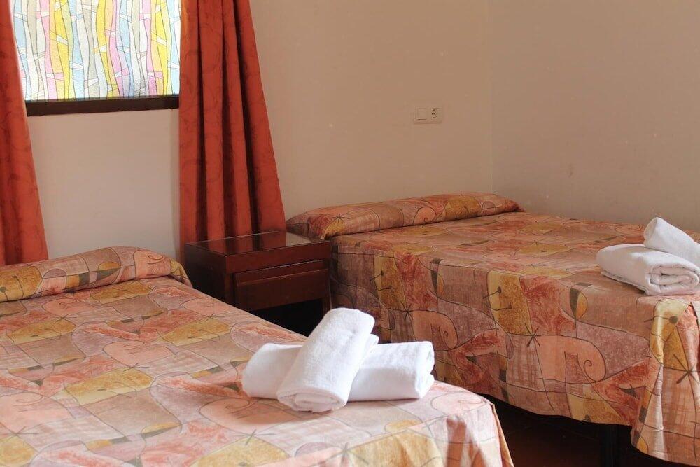 Room – Hostal León Dormido