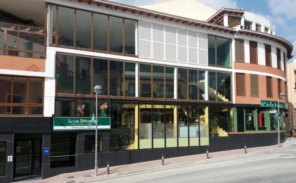Exterior – Hostal León Dormido
