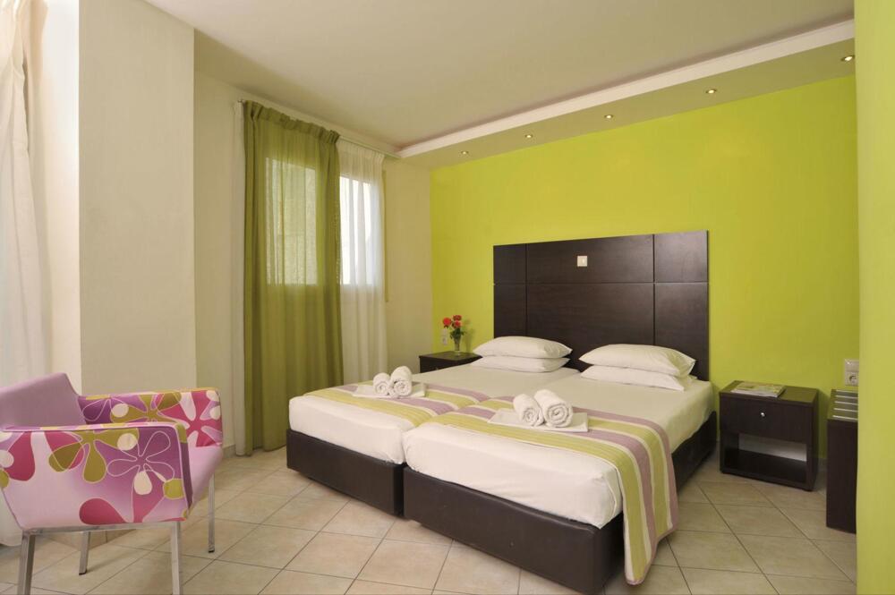 Foto de una habitación de Hotel Island Beach Resort - Adults Only