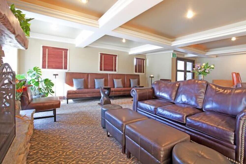 Foto de las zonas nobles de Hotel The Mammoth Creek Inn