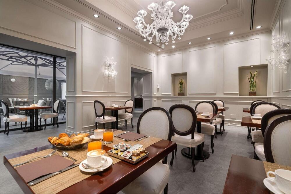 Foto de restauración de WorldHotel Casati 18
