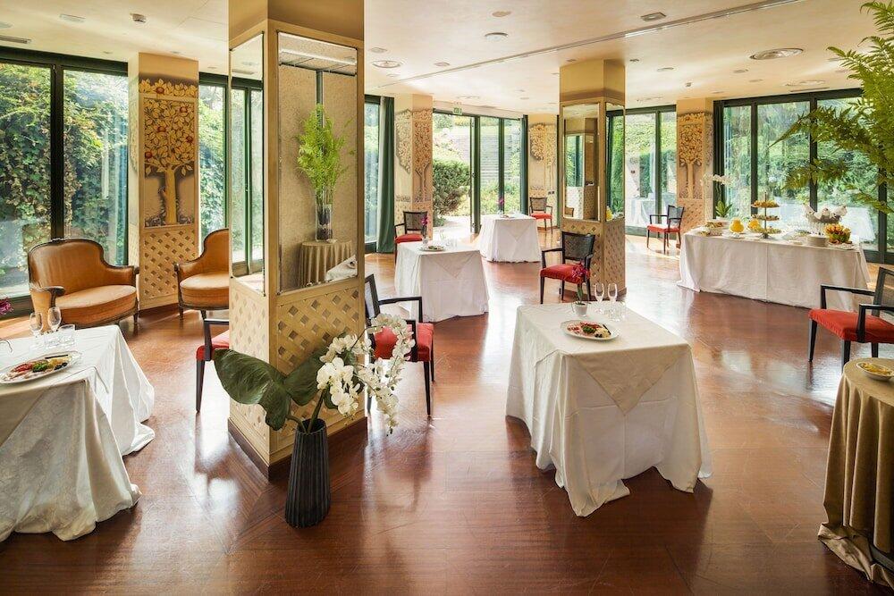 Foto de restauración de Cosmo Hotel Torri