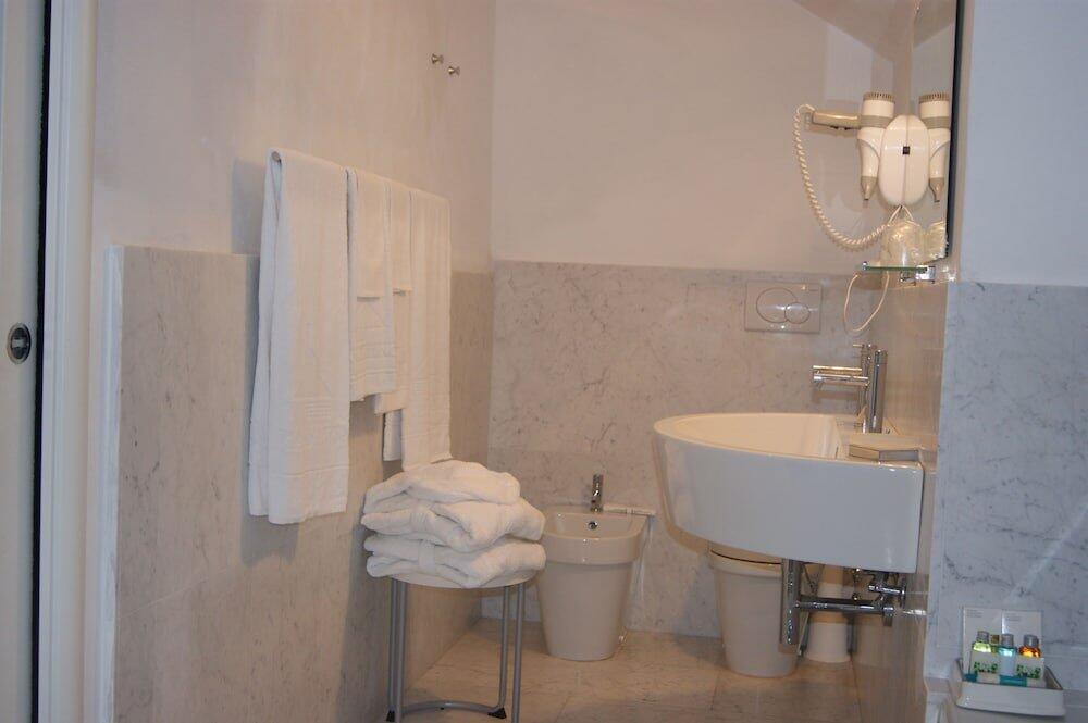 Foto del baño de Hotel Locanda Dell&amp;#039;Angelo