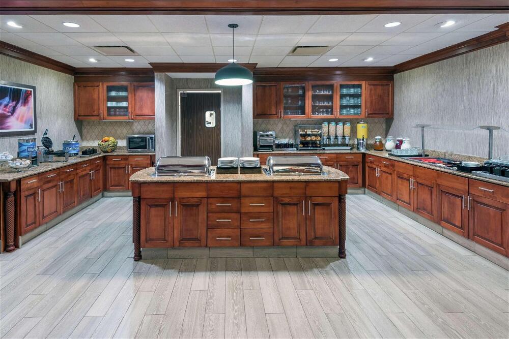 Foto de restauración de Hotel Homewood Suites by Hilton Cleveland-Beachwood
