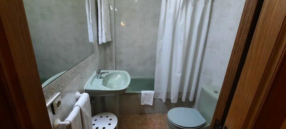 Foto del baño de La Casona