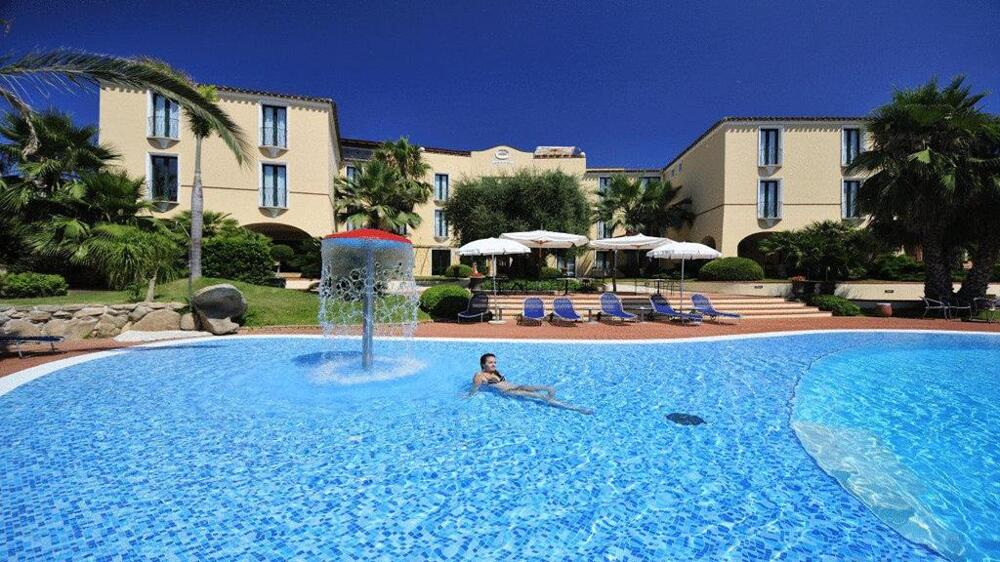 Foto general de Hotel Arbatasar
