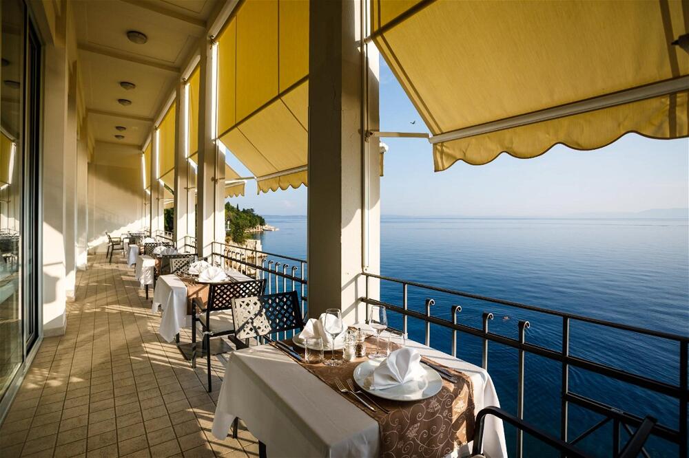 Foto de restauración de Hotel Jadran