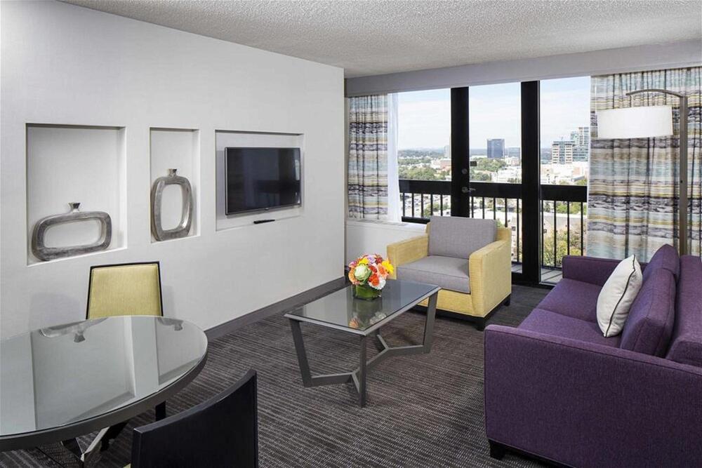 Foto de los servicios de Crowne Plaza Atlanta - Midtown, an IHG Hotel