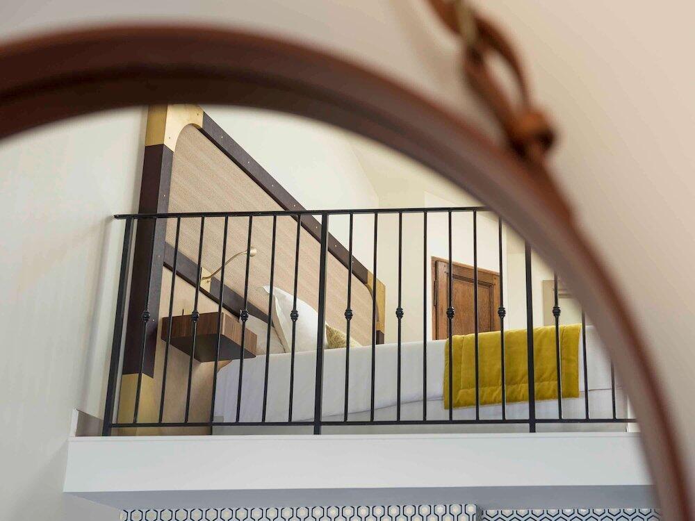 Foto de una habitación de Grand Hotel Beauvau Marseille Vieux Port - MGallery