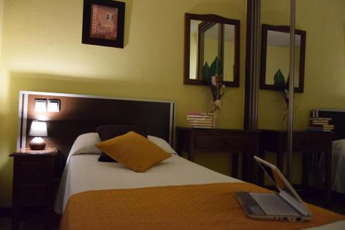 Foto de una habitación de Hotel Complutense