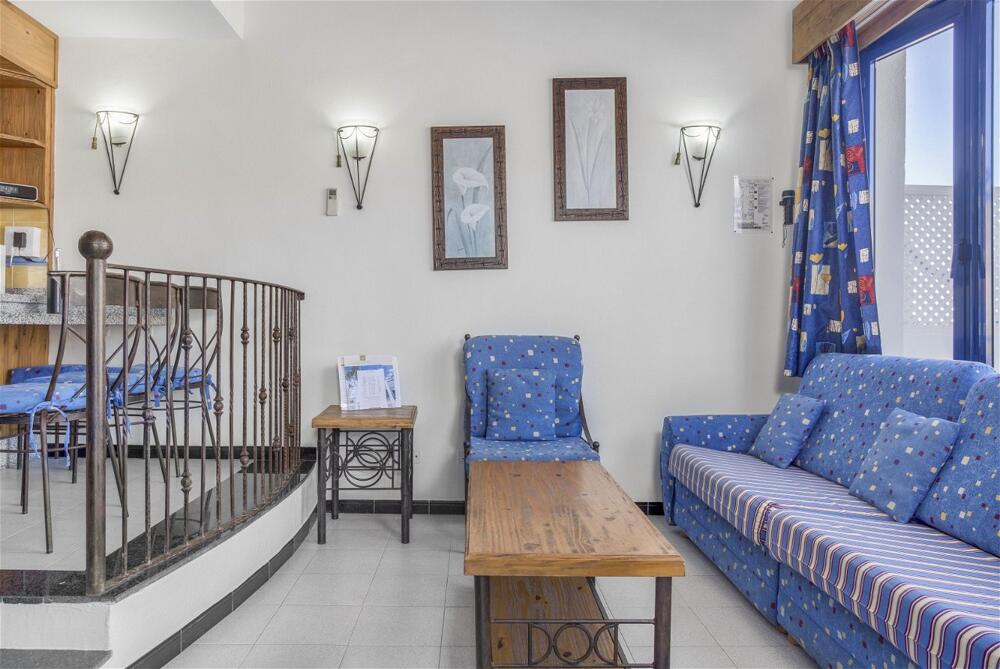 Foto de las zonas nobles de Aparthotel Club Cala Blanca