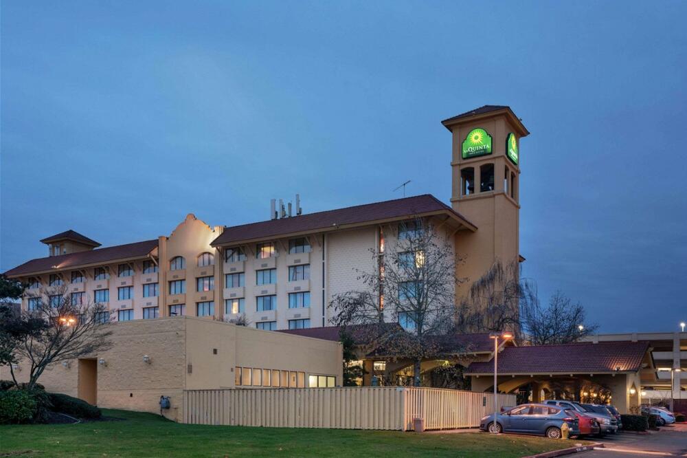 Foto del exterior de Hotel La Quinta by Wyndham Seattle Sea-Tac Airport