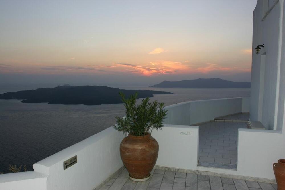 Foto de una habitación de Tzekos Villas