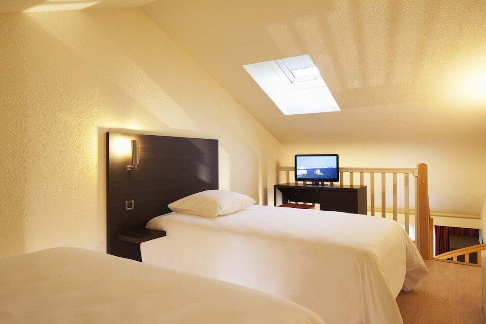 Foto de una habitación de Hôtel AKENA Biarritz - Grande plage