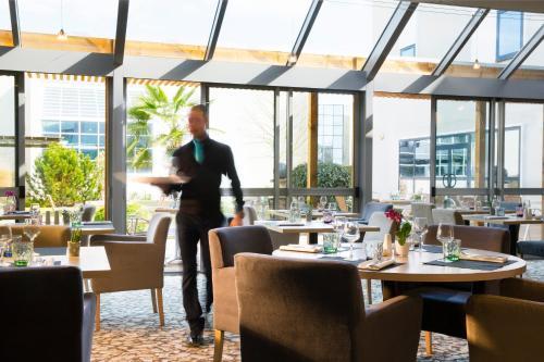 Foto de restauración de Hotel Oceania Rennes