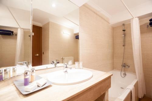 Foto del baño de Hotel Montané
