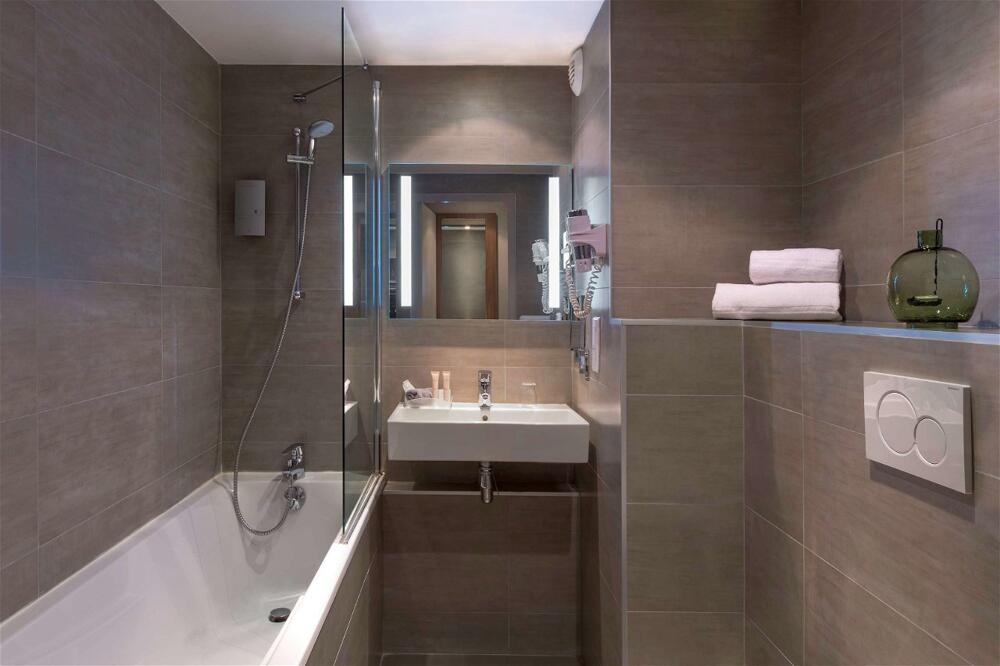 Foto del baño de Best Western Plus Hotel Du Parc Chantilly