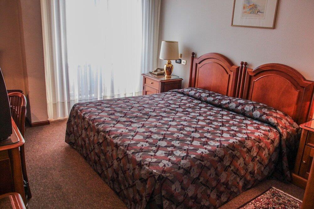 Foto de una habitación de Garden Hotel