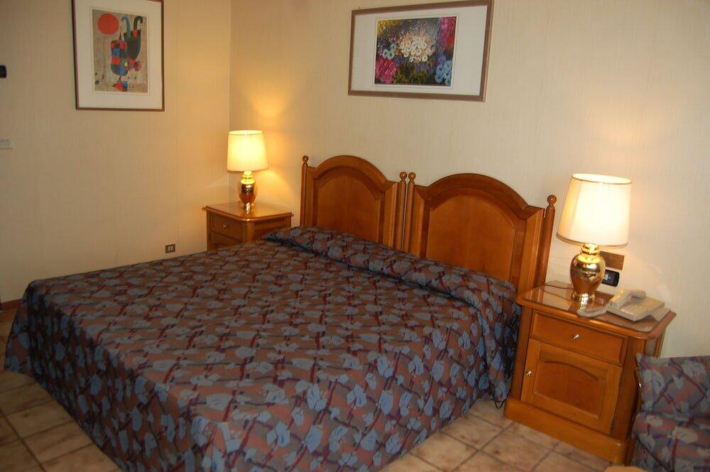 Foto de una habitación de Garden Hotel