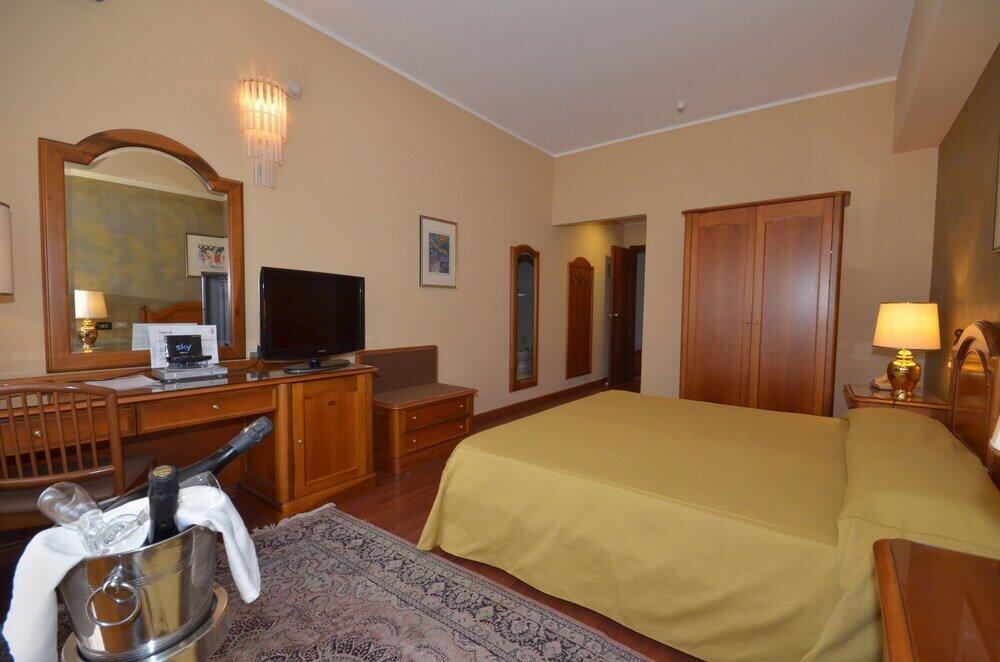 Foto de una habitación de Garden Hotel