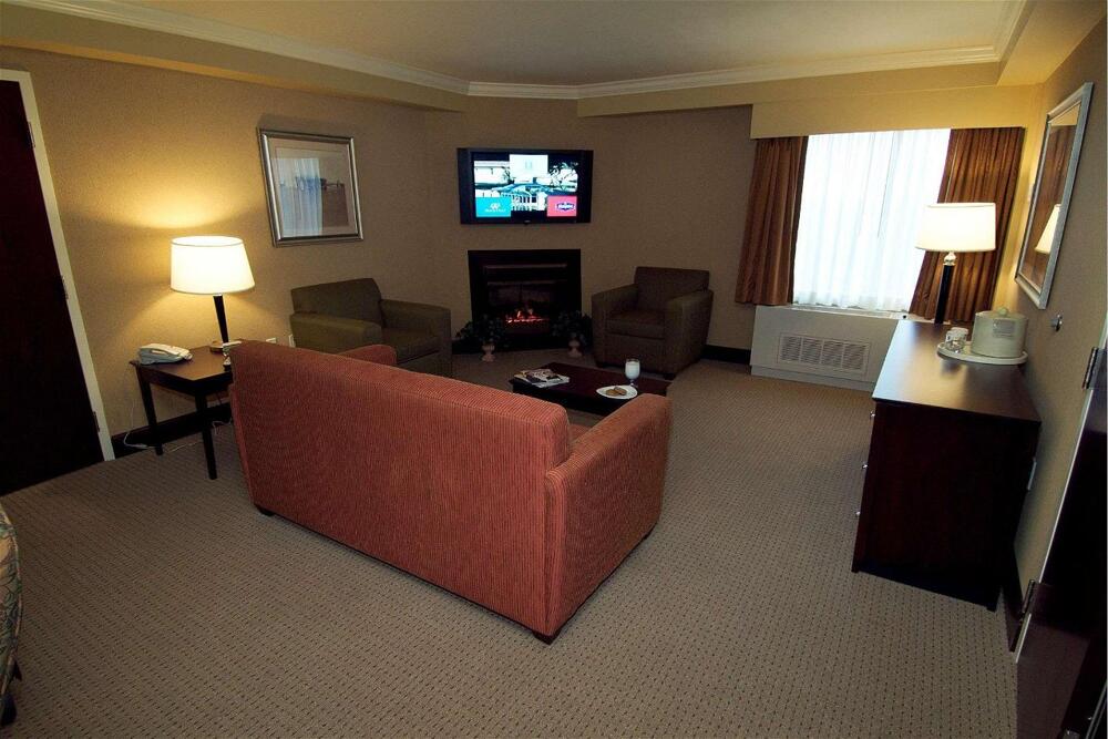 Foto general de Hotel DoubleTree by Hilton Pittsburgh Airport