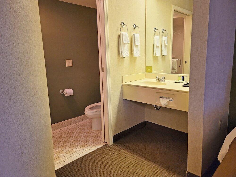 Foto del baño de Hotel Sleep Inn &amp;amp; Suites Acme - Traverse City