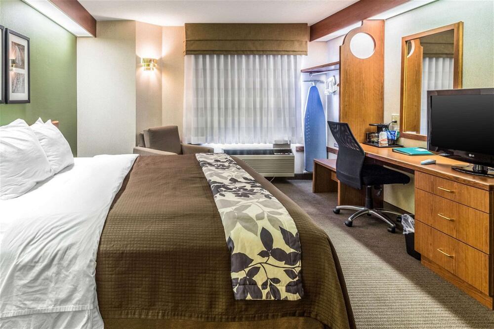 Foto de una habitación de Hotel Sleep Inn &amp;amp; Suites Acme - Traverse City