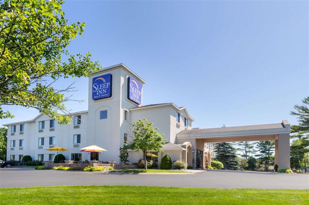Foto del exterior de Hotel Sleep Inn &amp;amp; Suites Acme - Traverse City