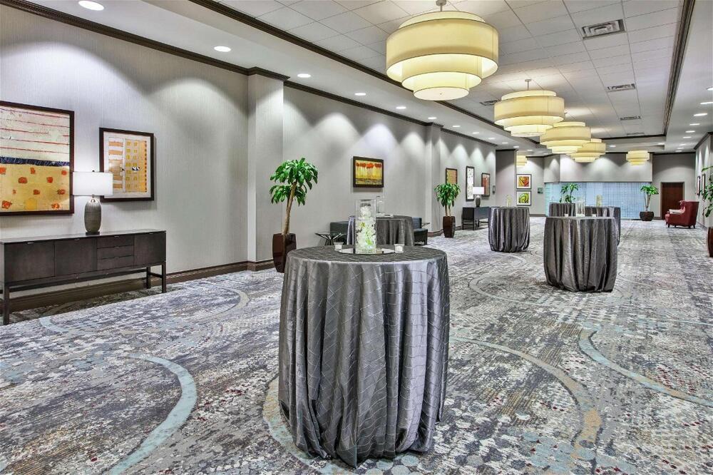Foto de las zonas nobles de Hotel Embassy Suites Columbus - Airport