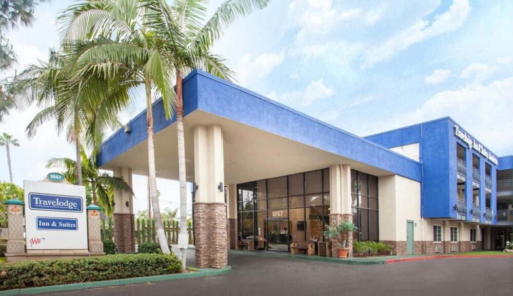 Foto del exterior de Hotel Travelodge Inn &amp;amp; Suites by Wyndham Anaheim on Disneyland Dr