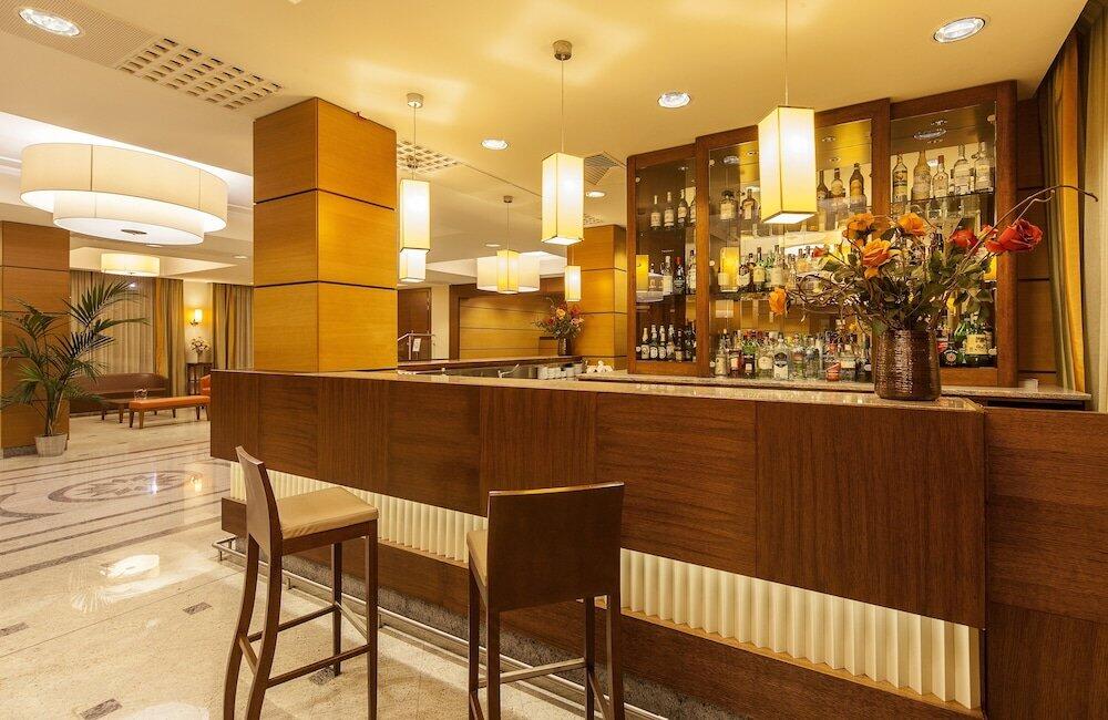 Foto de restauración de Nilhotel