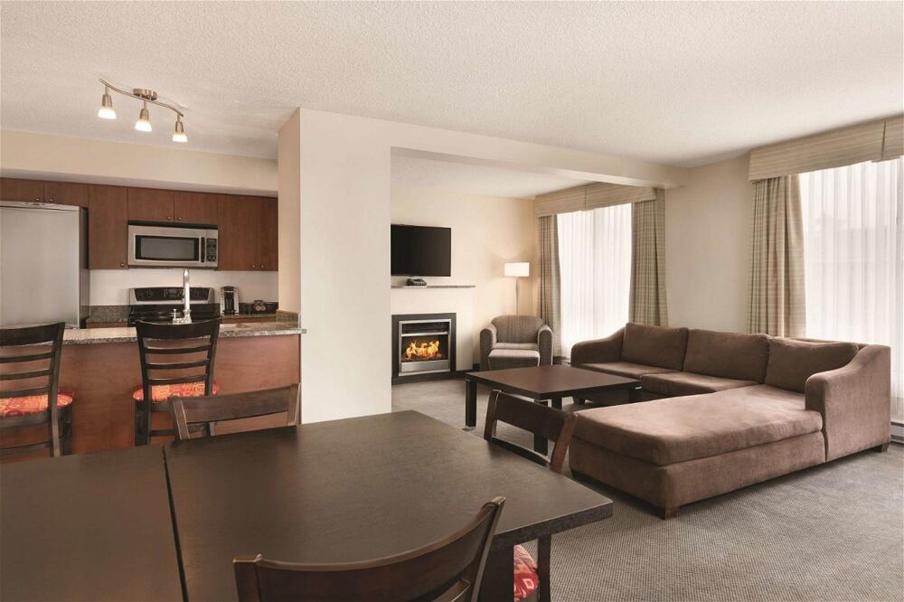Foto de una habitación de Hotel Embassy Suites by Hilton - Montreal